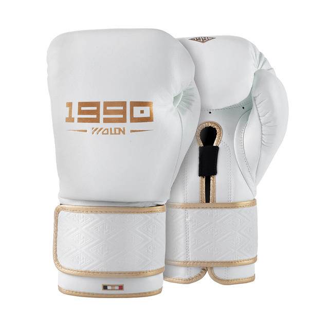 1990 Horse Hairs Boxing Glove